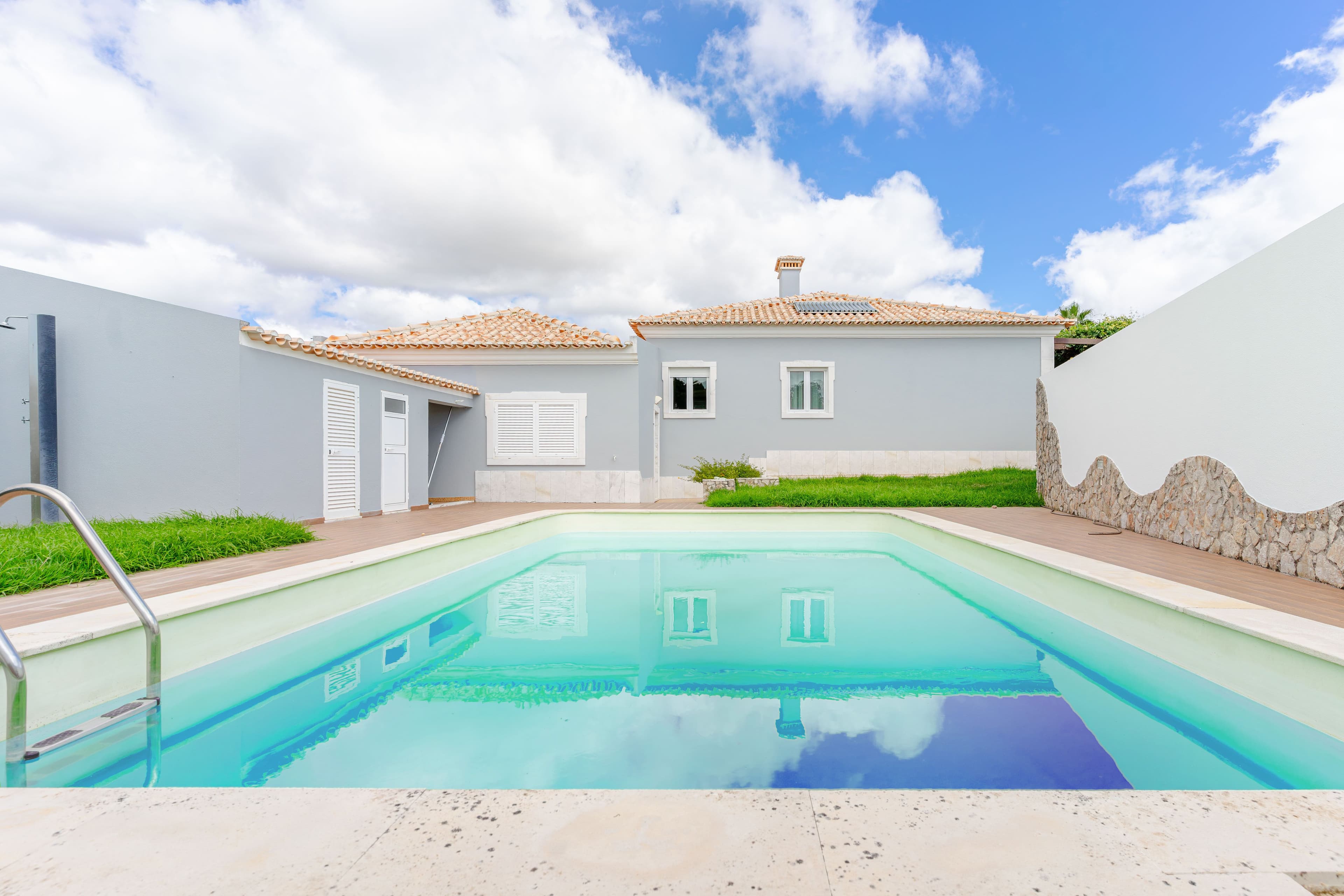 Moradia T4 com Piscina | Arruda dos Vinhos — Imagem 1